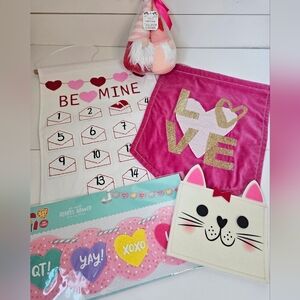 NWT Valentine's Day Sweetheart Bundle - Banners, Gnomes, Countdown (7 Pieces)